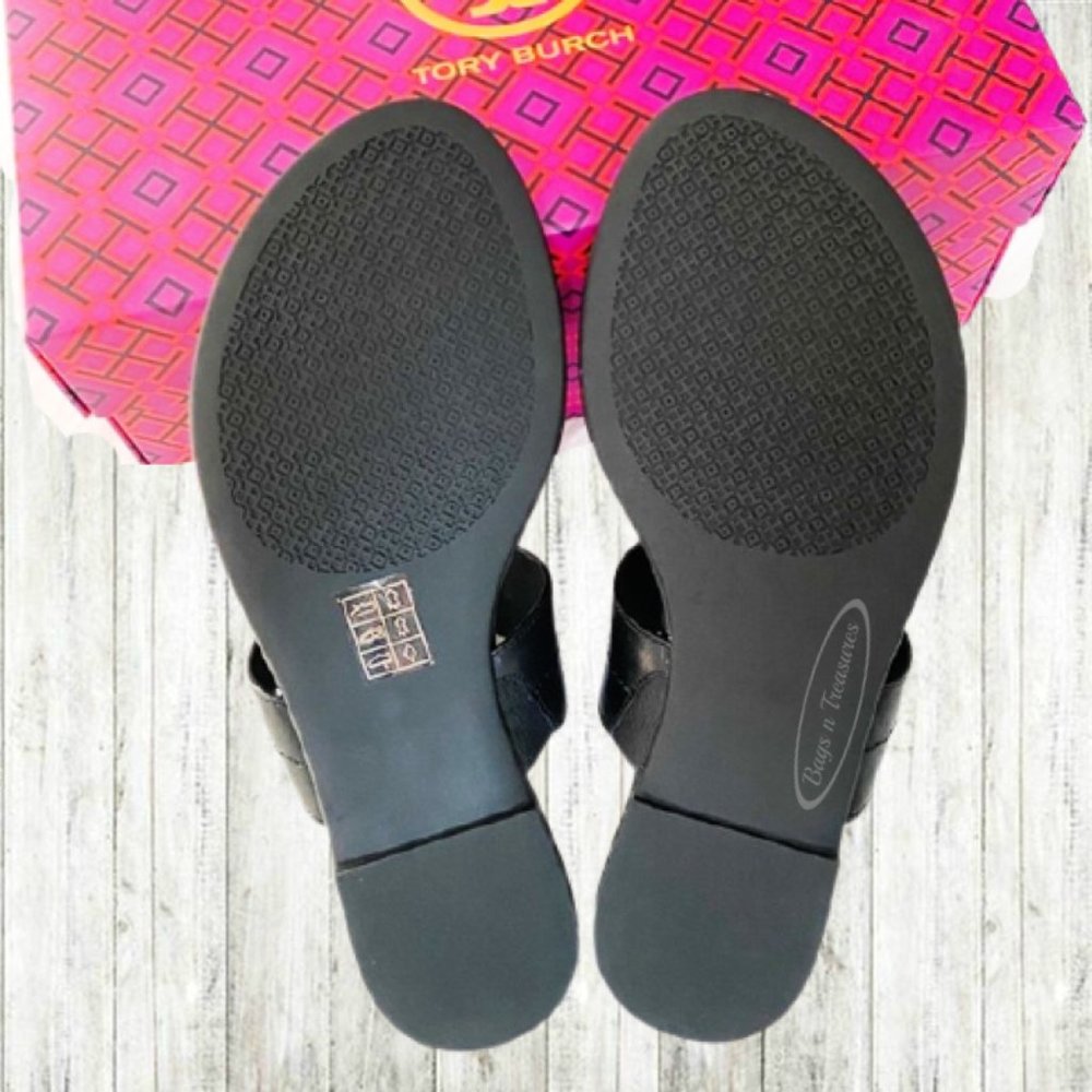Tory Burch Sandals Size 7.5 Black Leather T-Strap Logo Medallion NIB - Picture 6 of 6